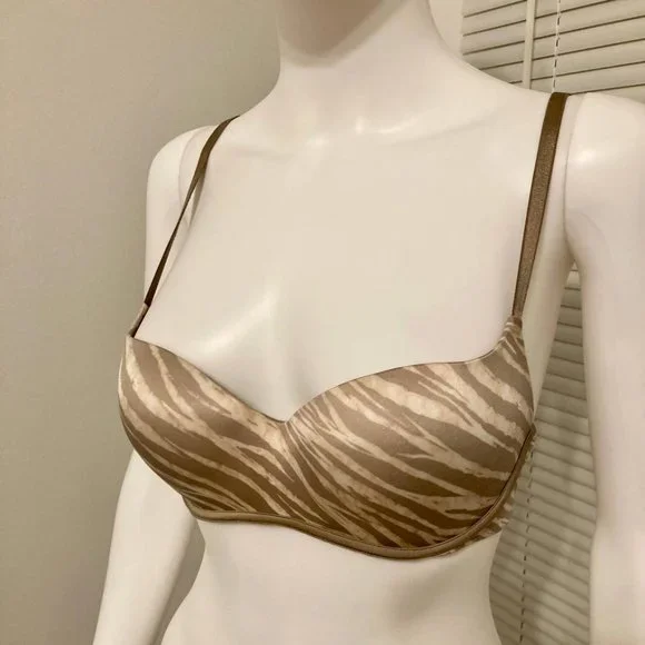 Victoria’s Secret Balconet Bra 32D - Picture 1 of 7